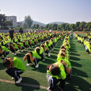 铭记“九一八”，演练促安全 ——巢湖市新华学校举行9·18防空应急疏散演练活动